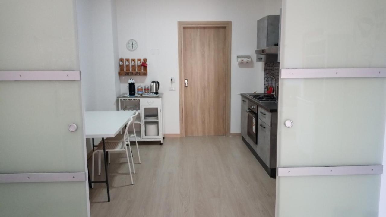 Giordiehouse2 لاتينا المظهر الخارجي الصورة