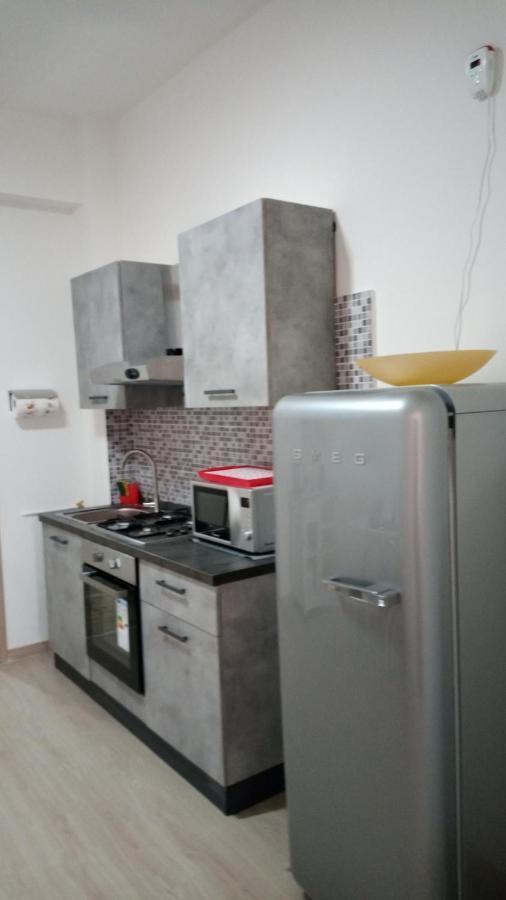 Giordiehouse2 لاتينا المظهر الخارجي الصورة