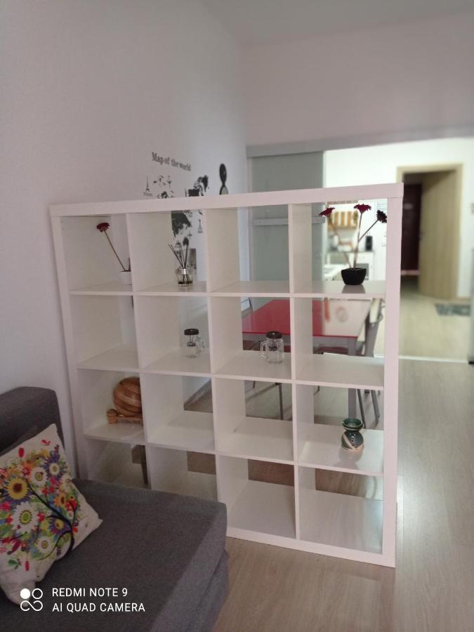 Giordiehouse2 لاتينا المظهر الخارجي الصورة