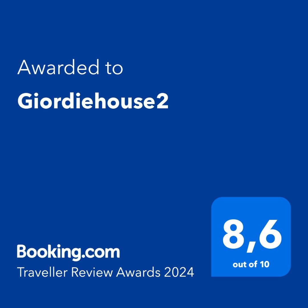 Giordiehouse2 لاتينا المظهر الخارجي الصورة